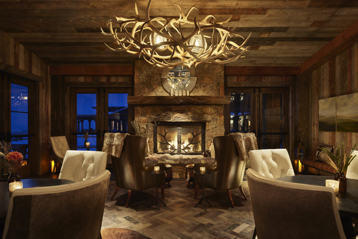 Farm bar and lounge (credit Nathan Kirkman)